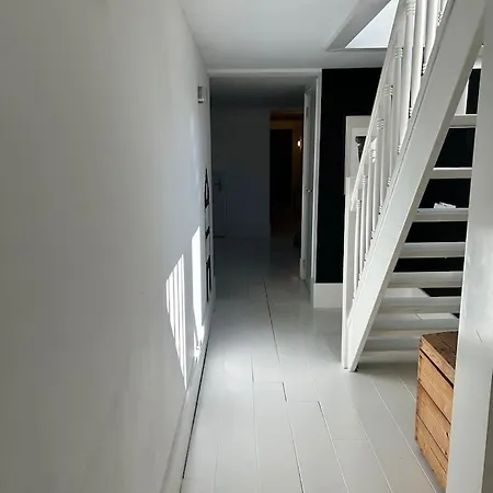 De Luxe Huisboot Villa