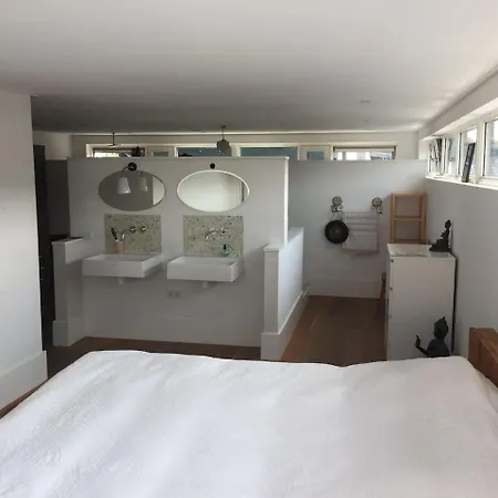 De Luxe Huisboot