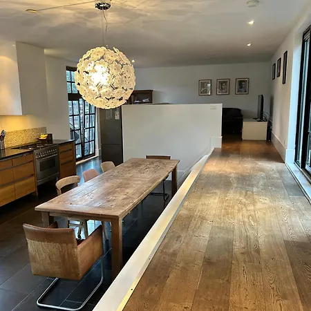 De Luxe Huisboot Villa Amsterdam